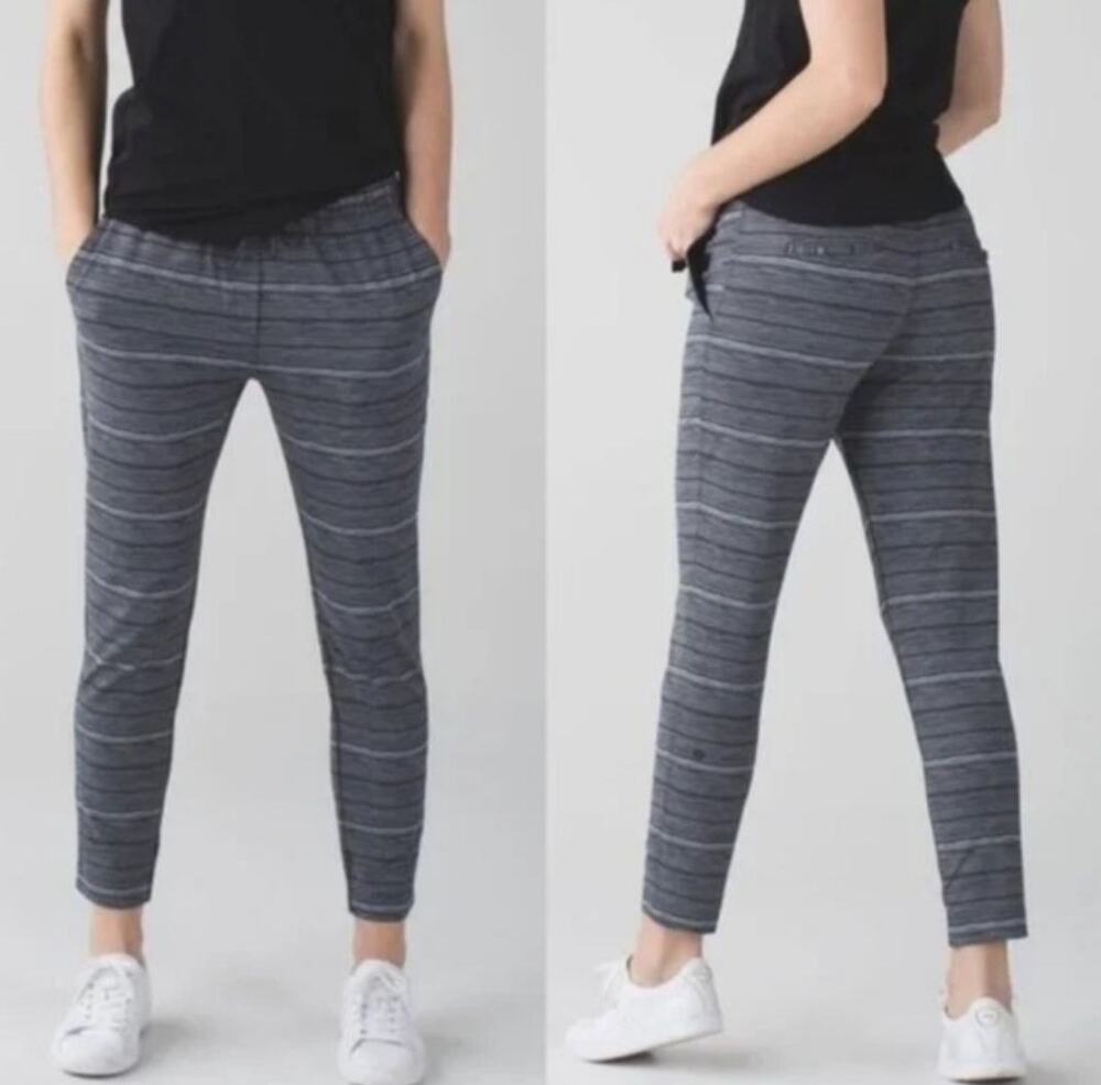 Lululemon Jet Crop Luxtreme Slim Pants Blurry Belle Battleship Black Sz 10/12